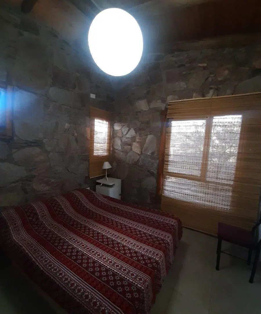VENTA CABAÑA DE PIEDRA LOS MOLLES 4