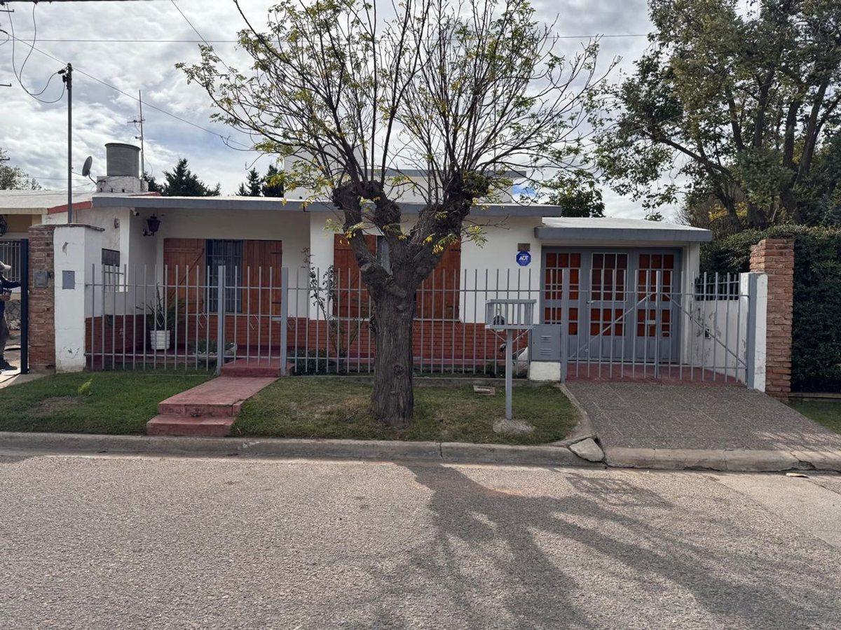 CASA EN VENTA EN JUANA KOSLAY SAN LUIS