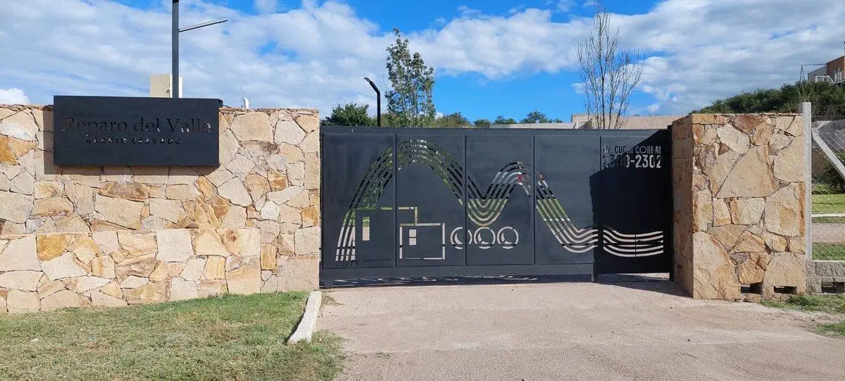 ALQUILER CASA EN "REPARO DEL VALLE"  JUANA KOSLAY 5