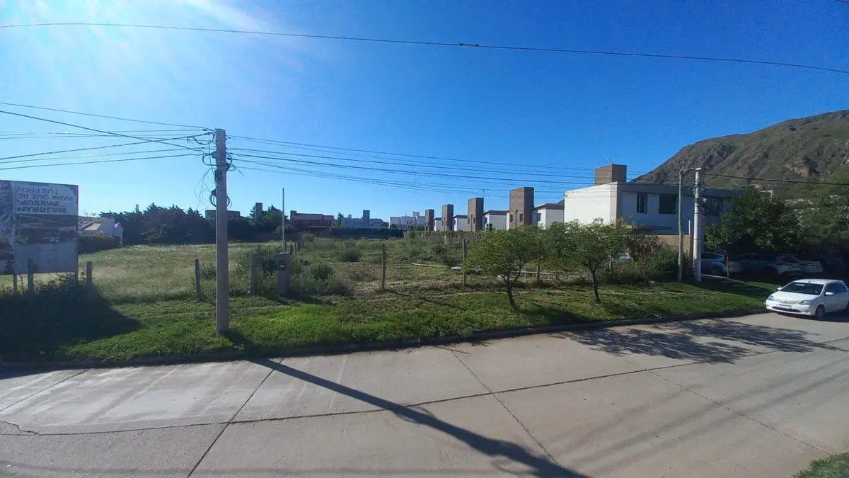 VENDE TERRENO EXCELENTE UBICACION SAN LUIS 3