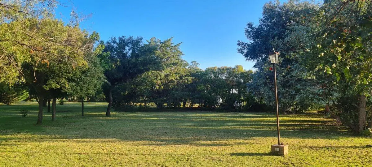 Casa Quinta con 6Ha sobre Ruta N° 6 en Villa Larca 5
