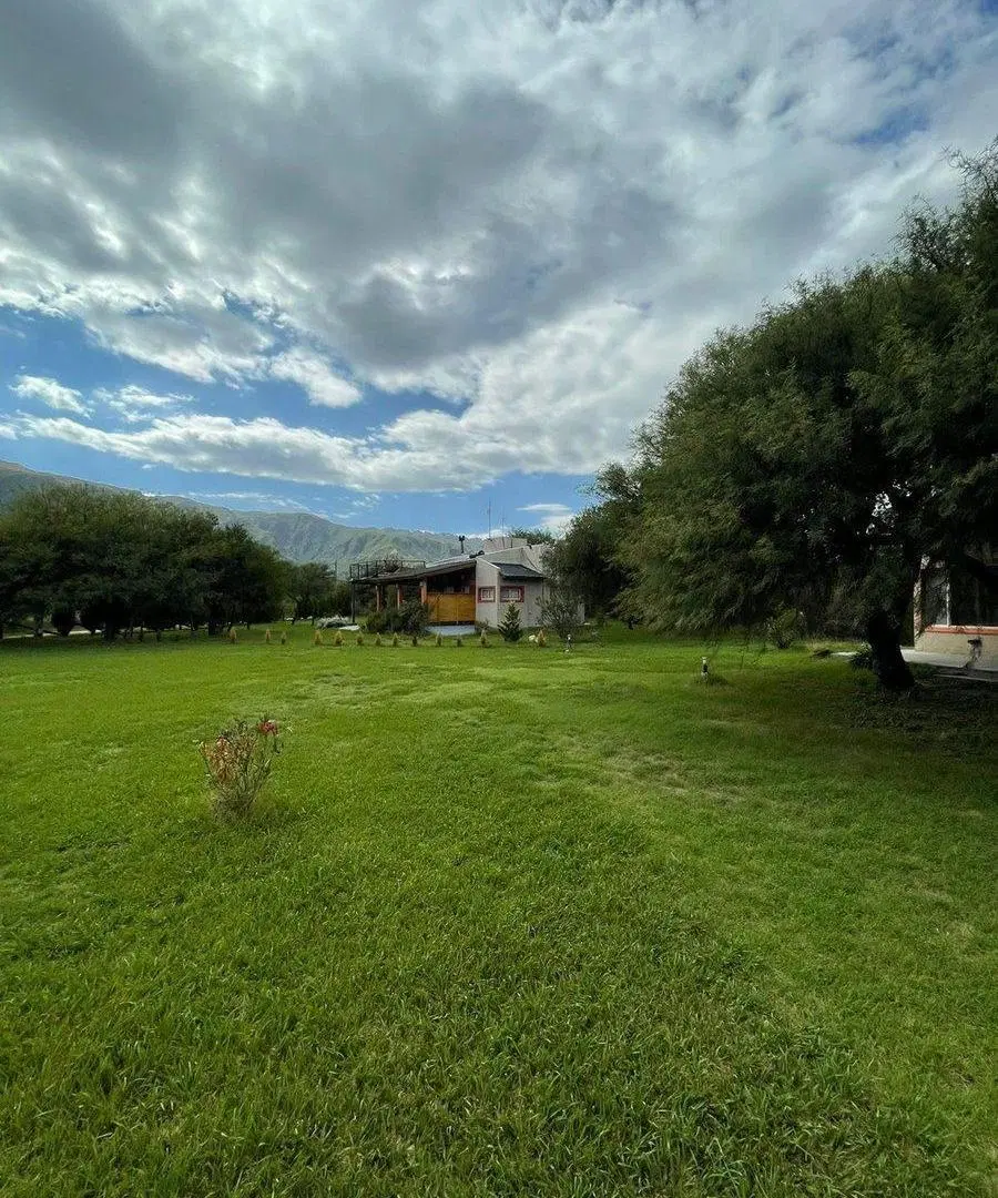 Venta de 2 cabañas con pileta- Cortaderas 4