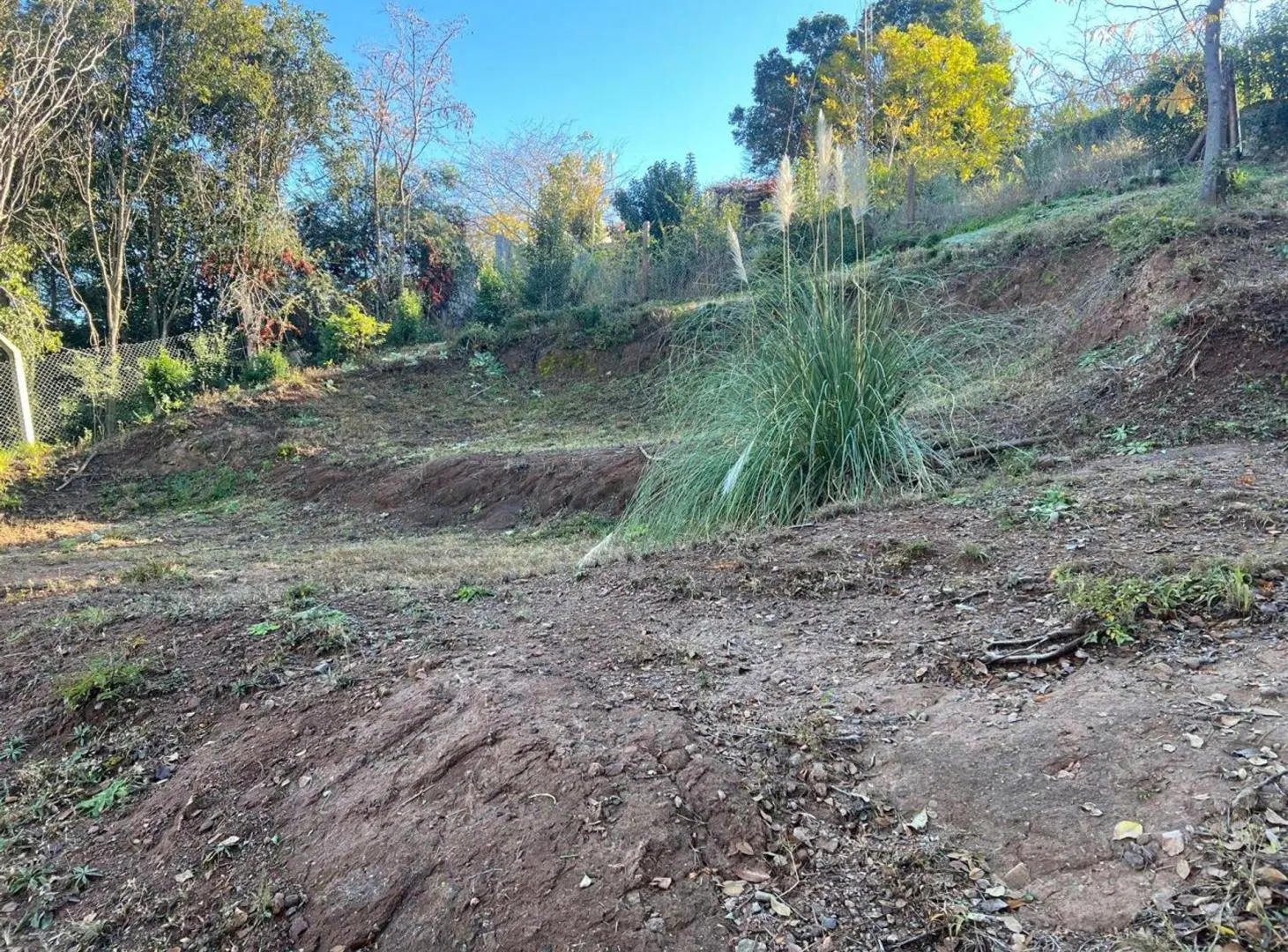 SE VENDE TERRENO COMERCIAL POTRERO DE LOS FUNES 4