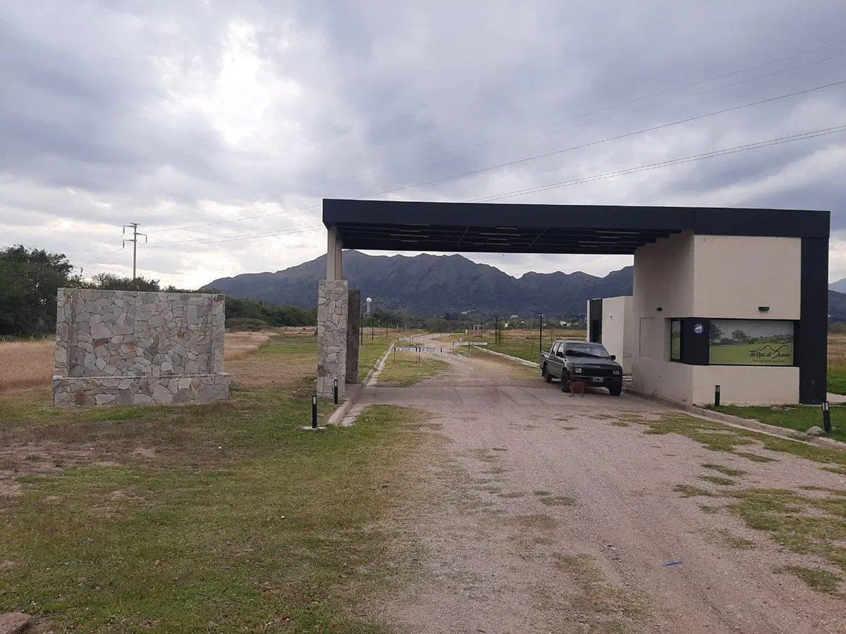 VENTA DE TERRENO  BARRIO PRIVADO TIERRAS DE JUANA 3