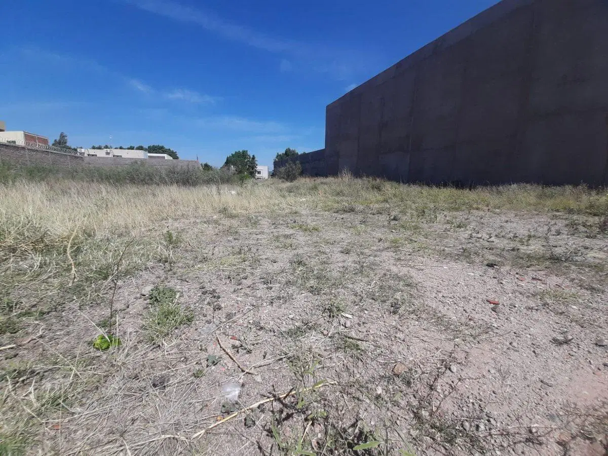 VENTA TERRENO ZONA VISITADORES MEDICOS 3