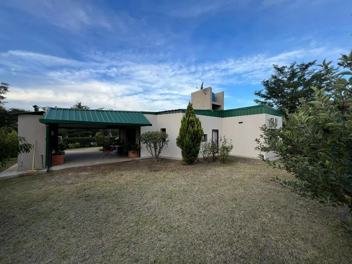 SE VENDE CASA EN BARRIO ALTO LOS PUQUIOS 3