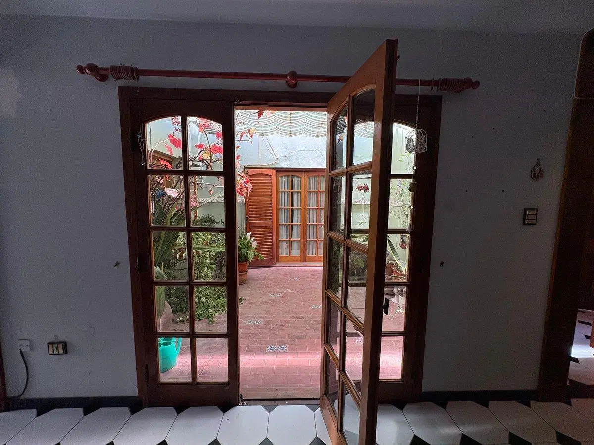 VENDE CASA ZONA POLICLINICO - SAN LUIS 2