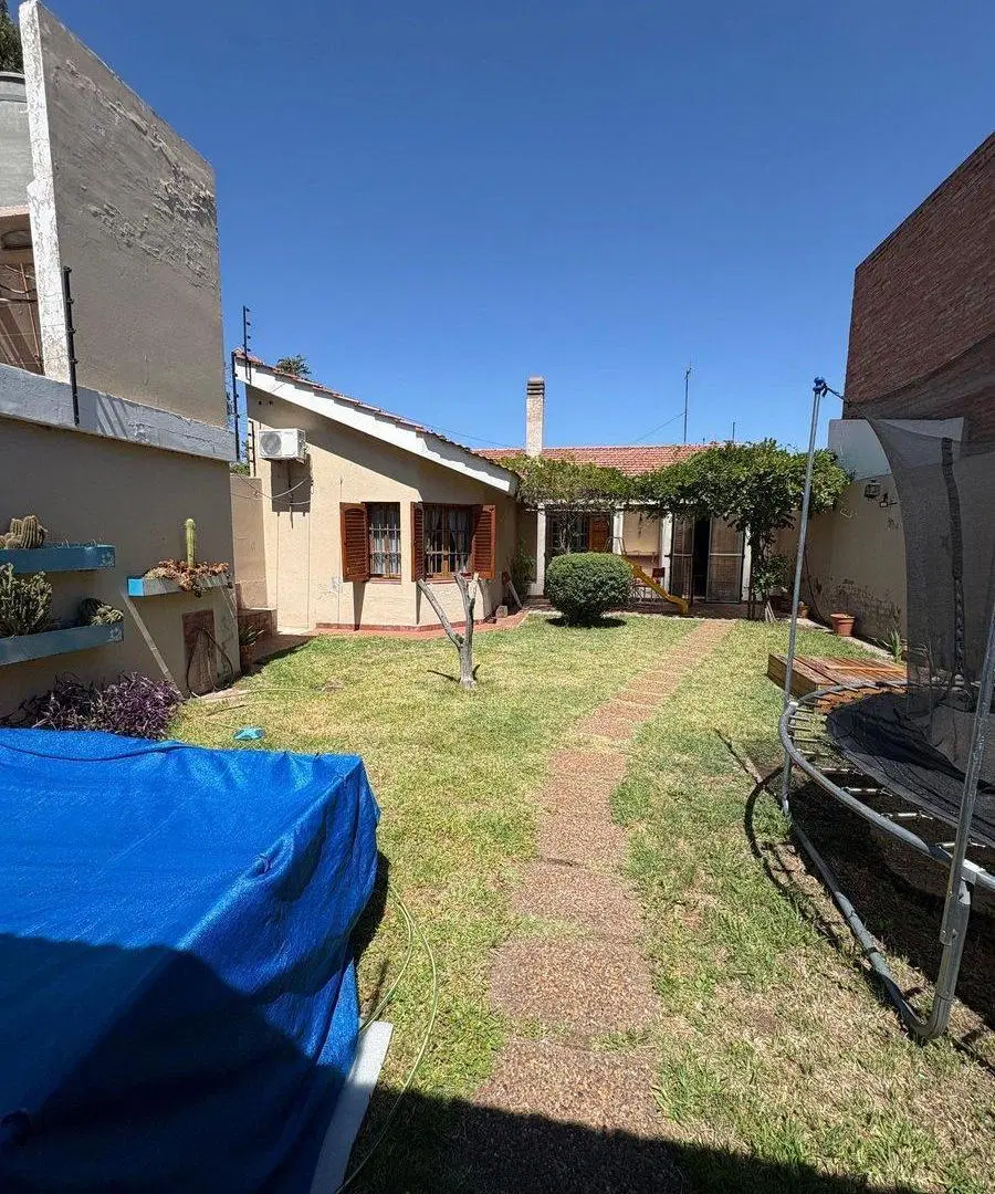 VENDE CASA ZONA POLICLINICO - SAN LUIS 5