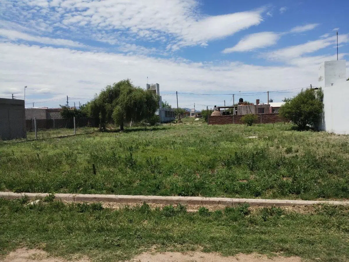 TERRENO EN VENTA SAN LUIS CAPITAL BARRIO LAS LAJAS 3