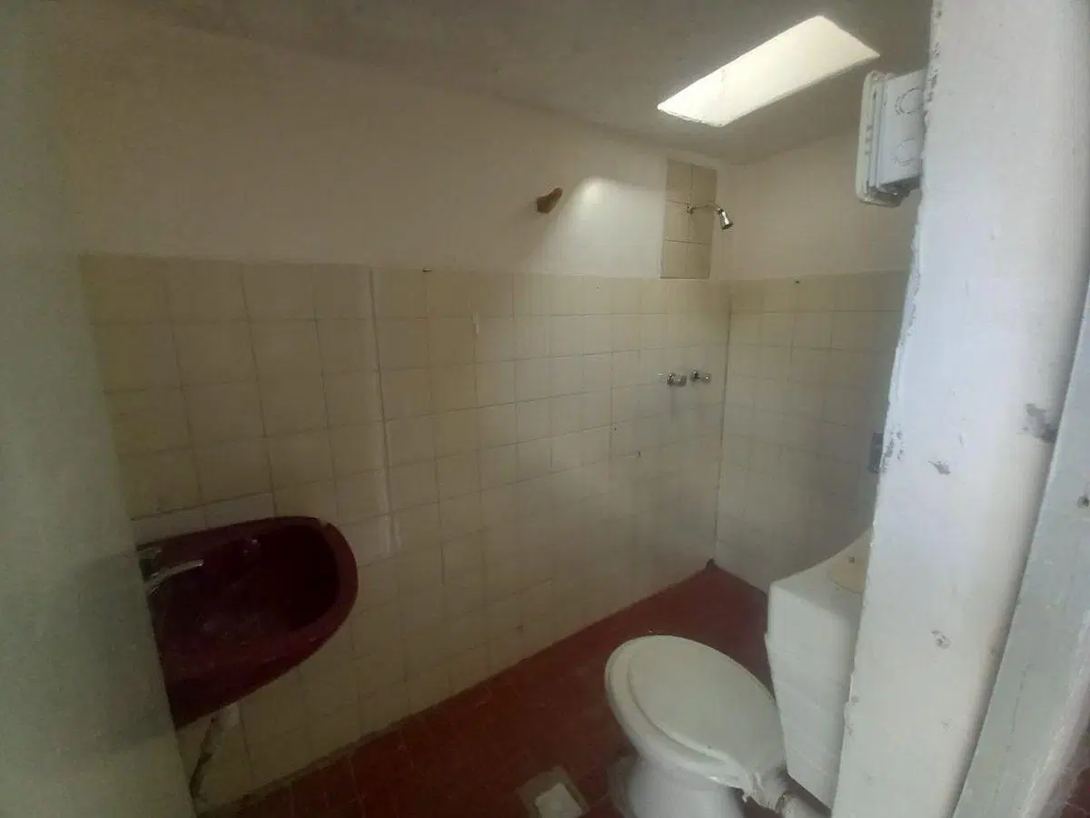 venta de casa mas departamentos en Juana Koslay 3