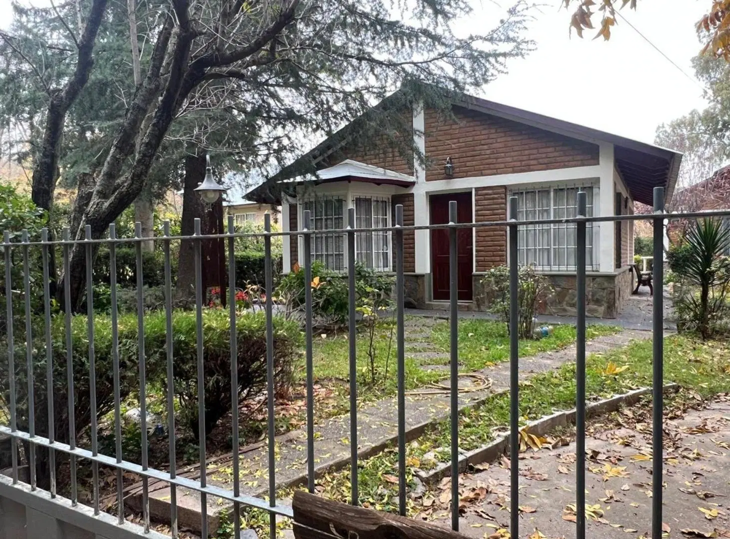 SE ALQUILA CASA EN LAS CHACRAS 4