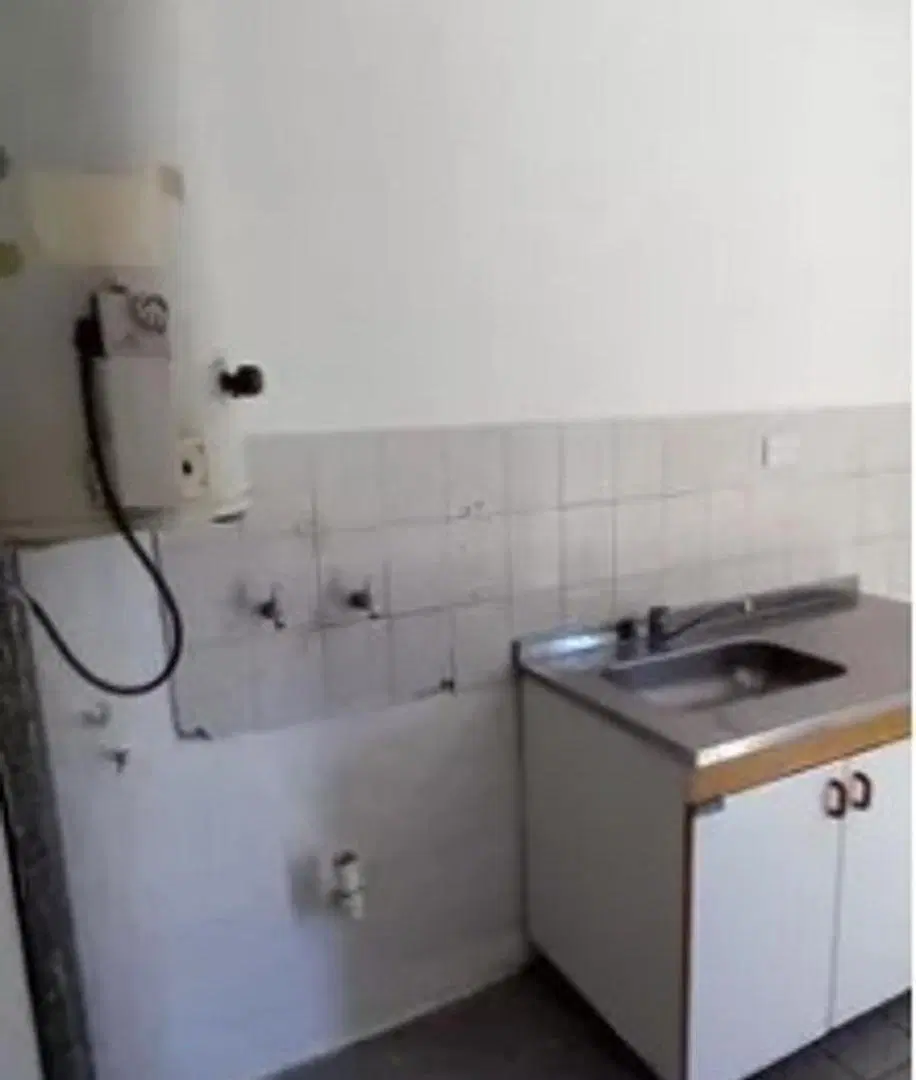 VENTA DEPARTAMENTO 2 AMBIENTES CENTRICO 4