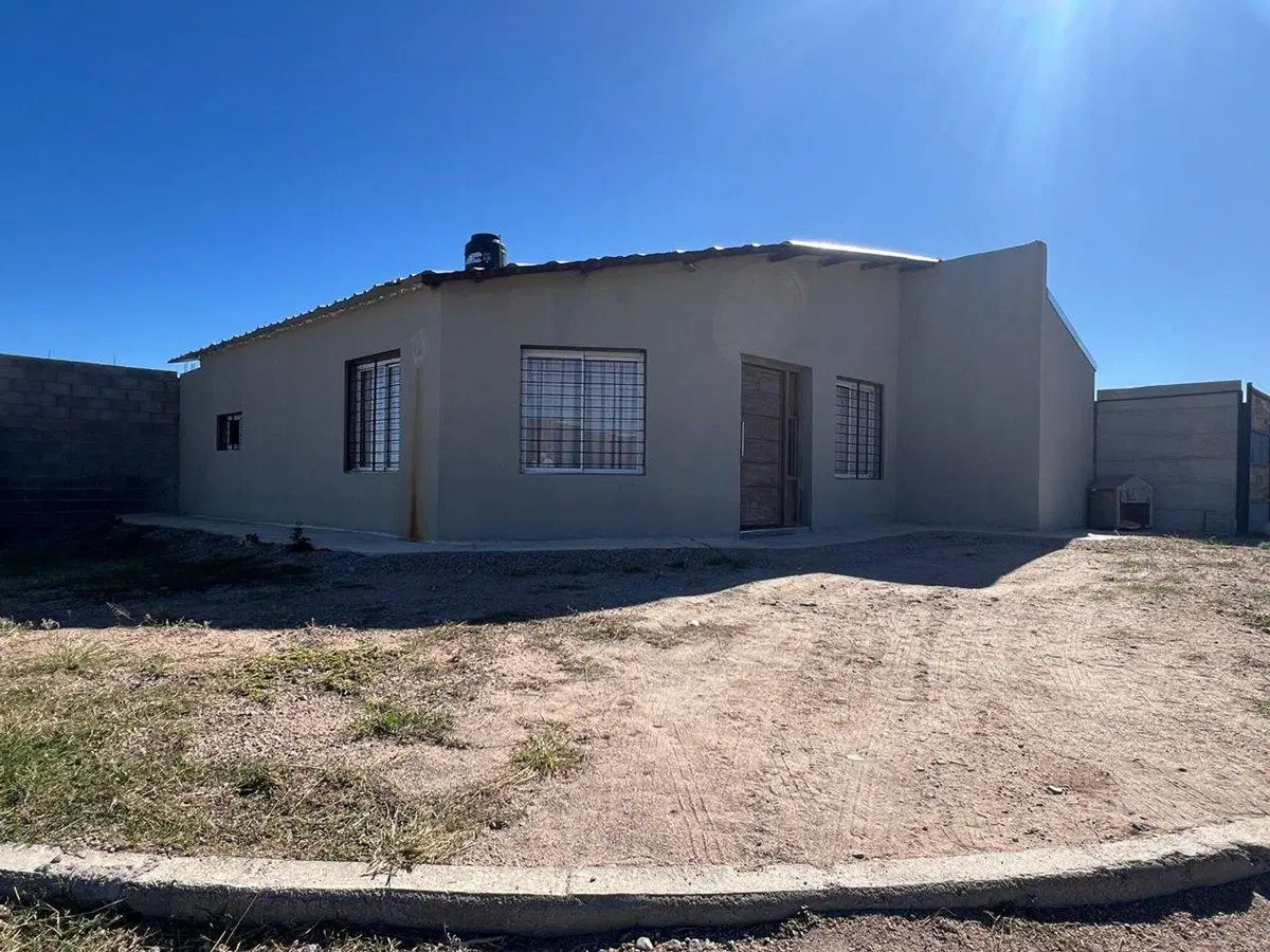 SE VENDE CASA EL FARO 3 2