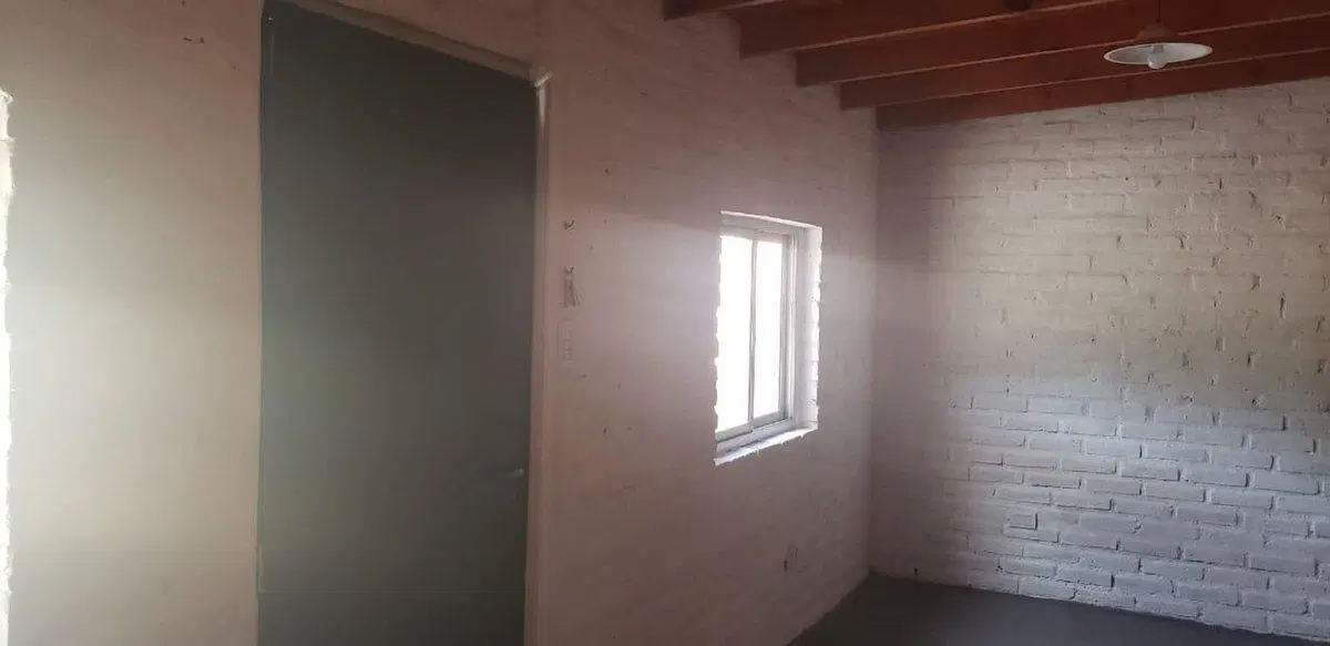 VENDO CASA MONOAMBIENTE CON PILETA EN NOGOLÍ- SL 3