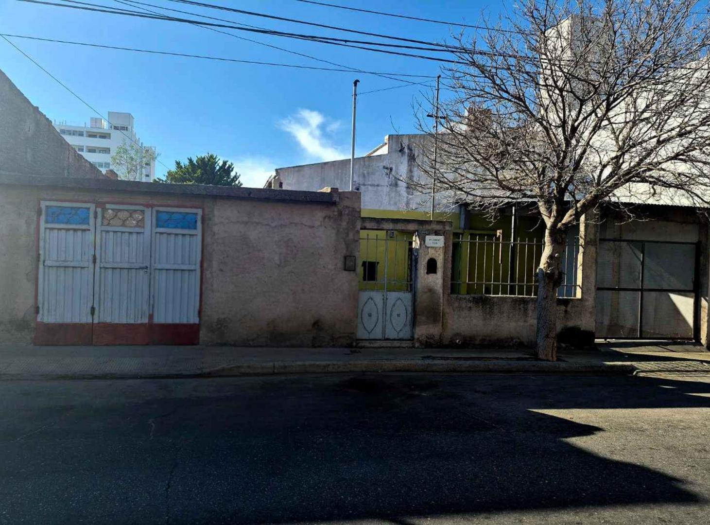 Importante casa a Refaccionar en San Luis Capital