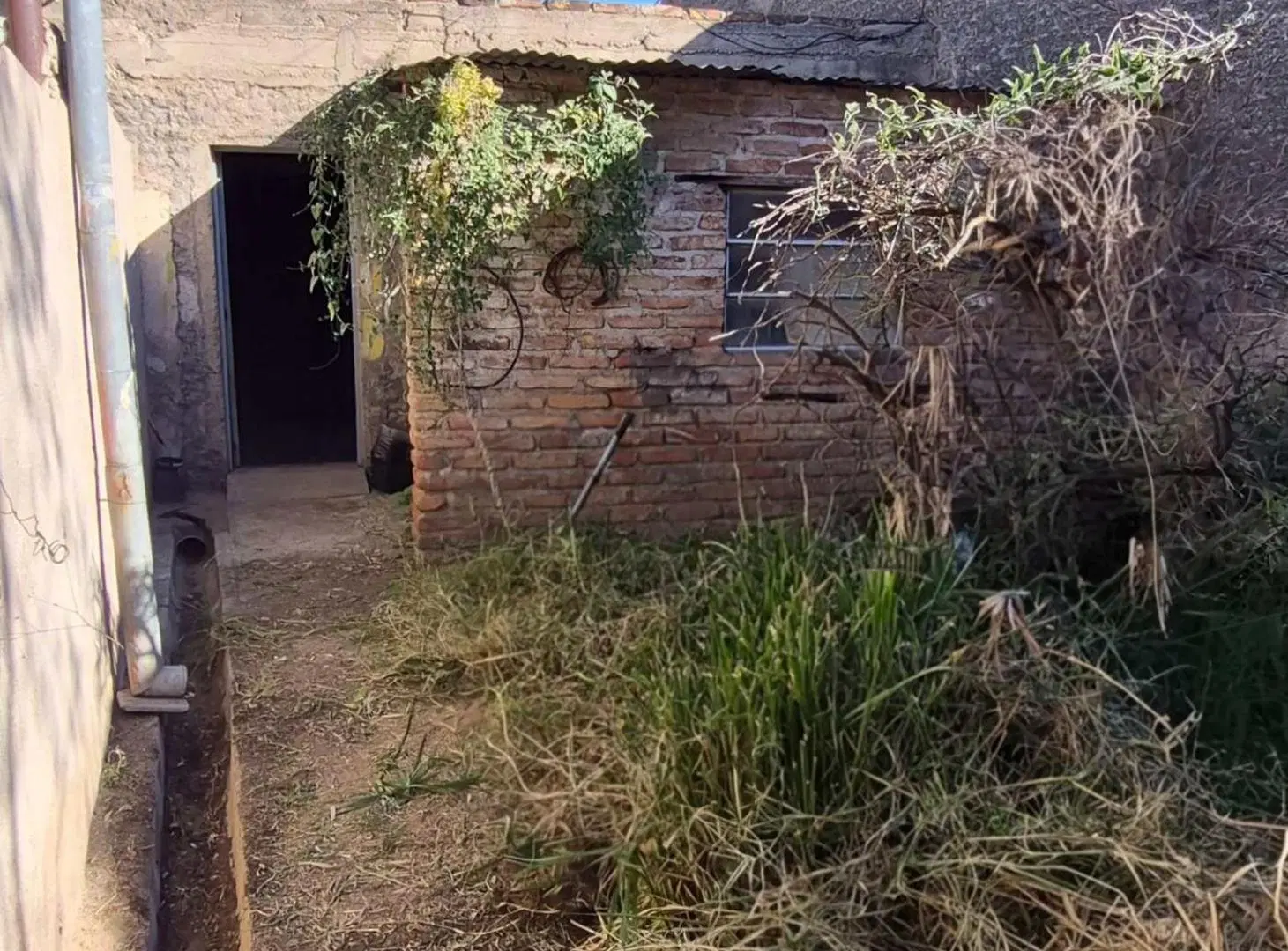 Importante casa a Refaccionar en San Luis Capital 4