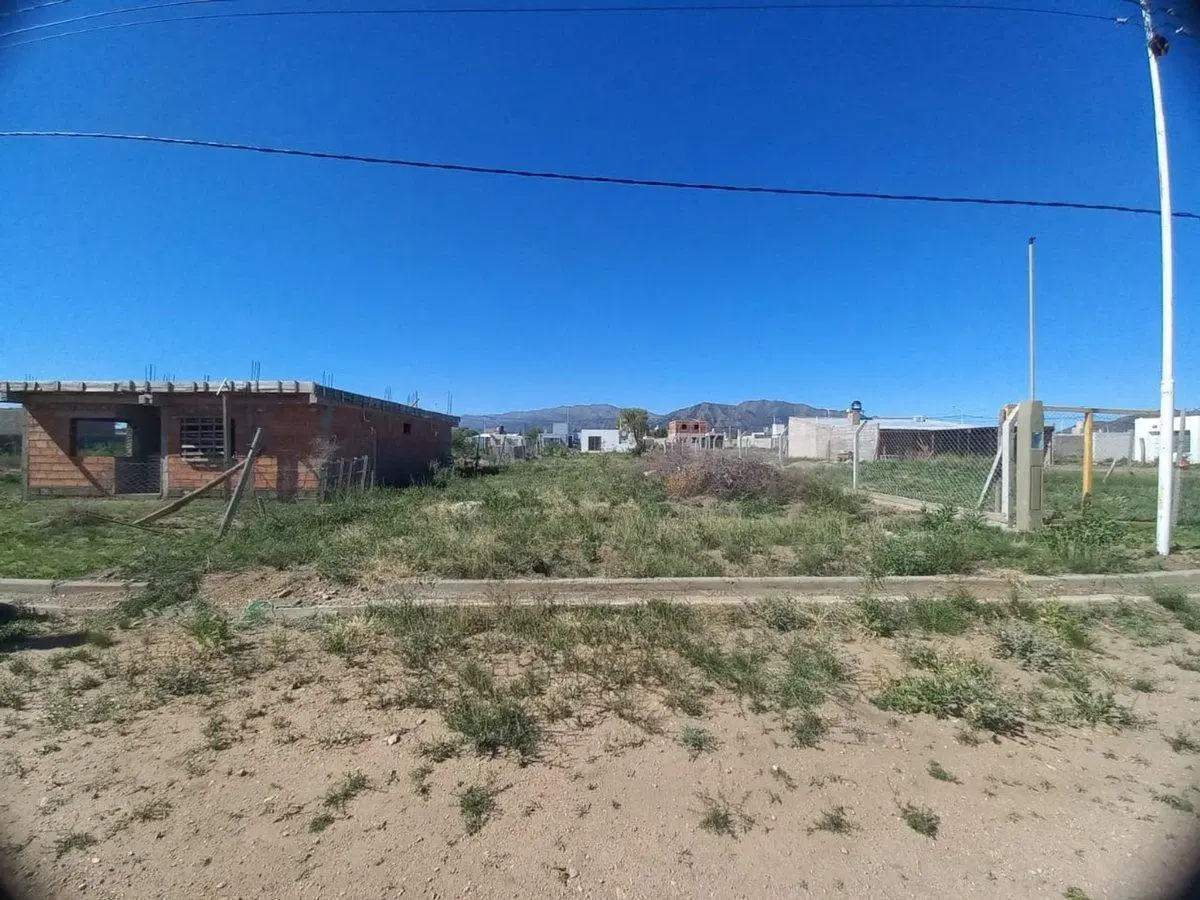 VENDE TERRENO BARRANCAS COLORADAS - SAN LUIS 2