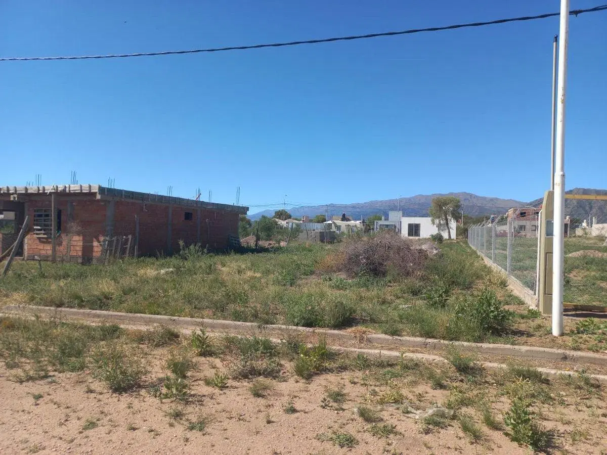 VENDE TERRENO BARRANCAS COLORADAS - SAN LUIS 4