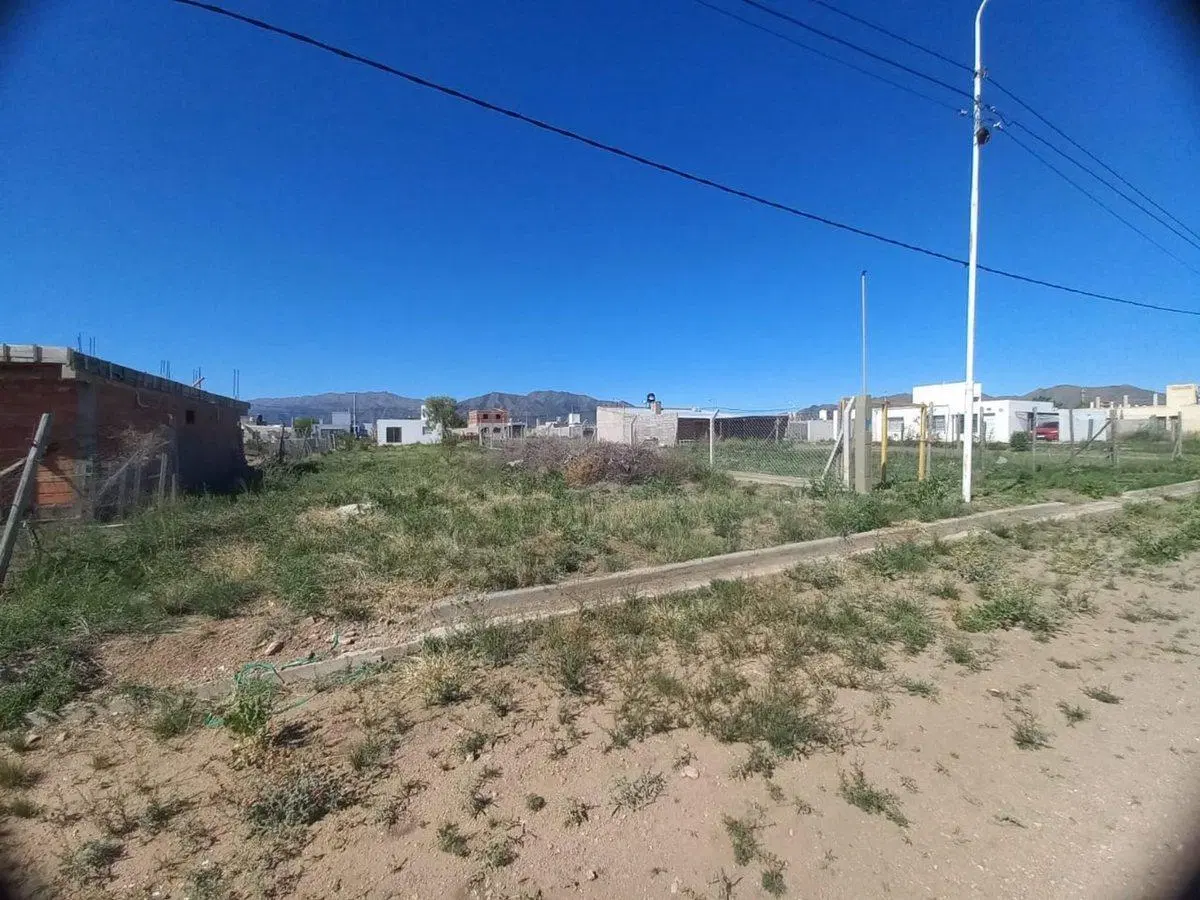 VENDE TERRENO BARRANCAS COLORADAS - SAN LUIS 3