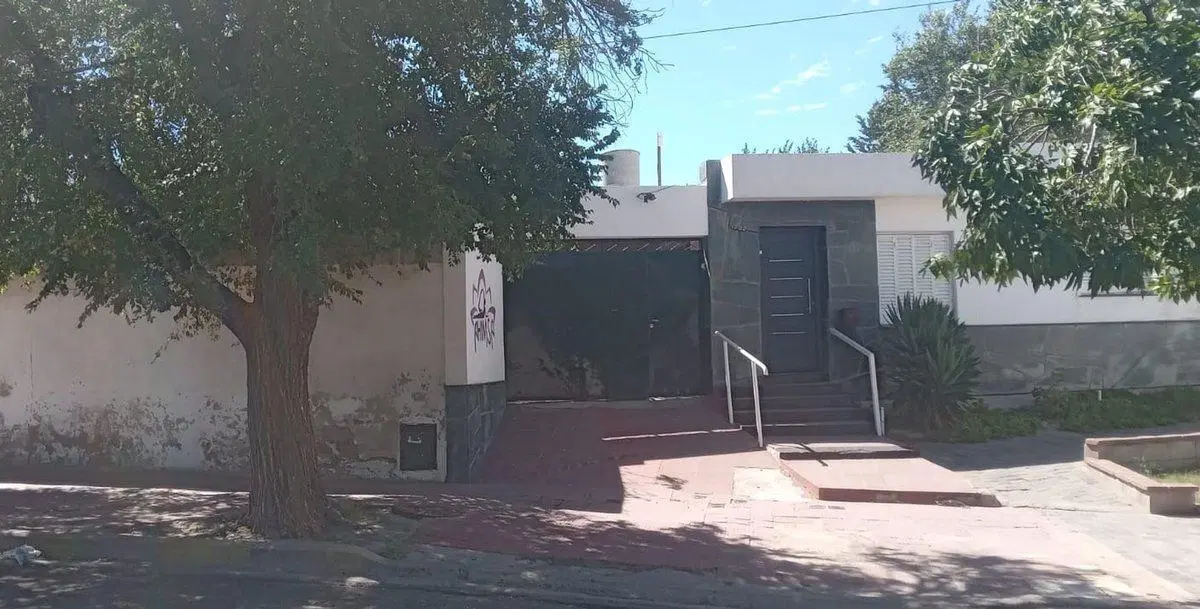 propiedad en venta: Casa + departamento San Luis 3
