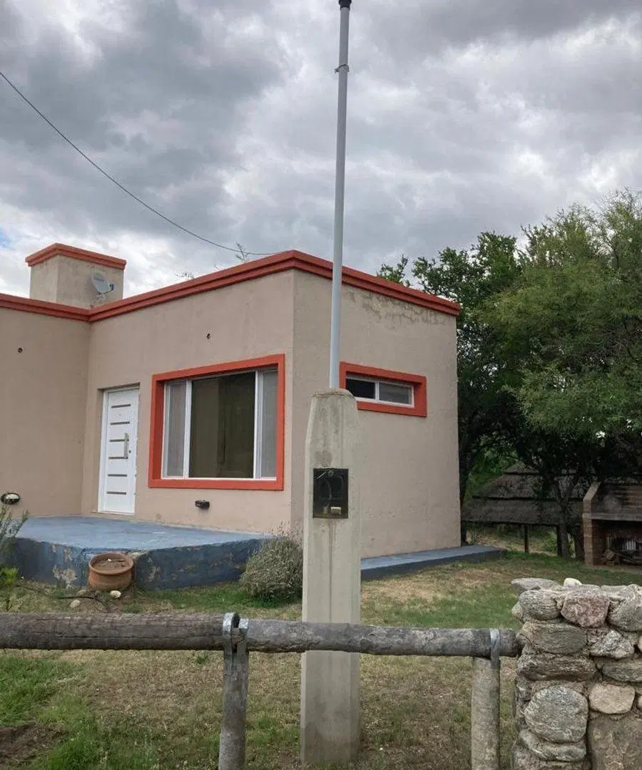 Venta de 2 cabañas con pileta- Cortaderas 2