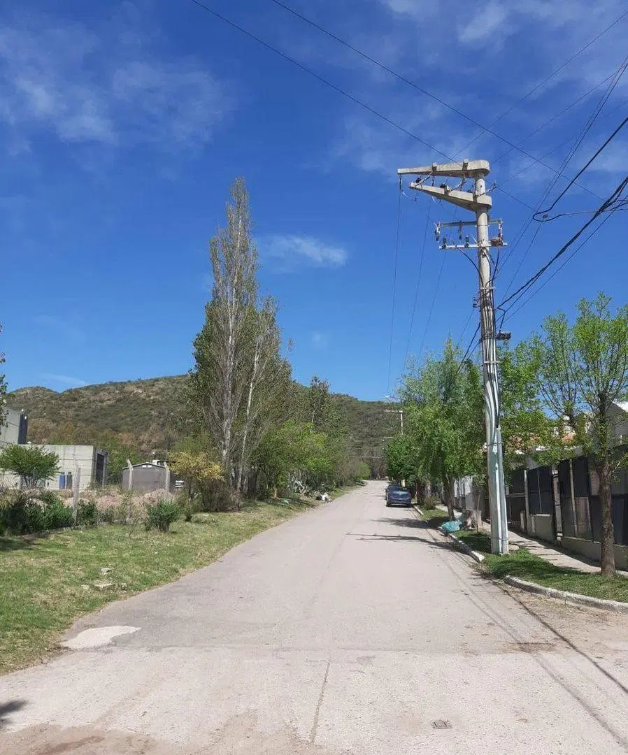 VENTA DE ENCANTADORA CASA EN POTRERO DE LOS FUNES 2