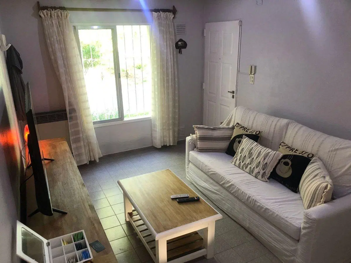 VENTA DE ENCANTADORA CASA EN POTRERO DE LOS FUNES 5