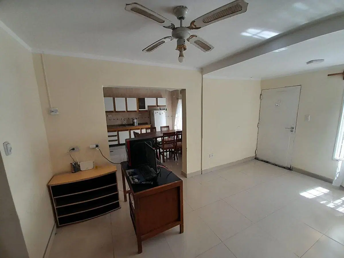 SE VENDE CASA ZONA 3 ROTONDA 3