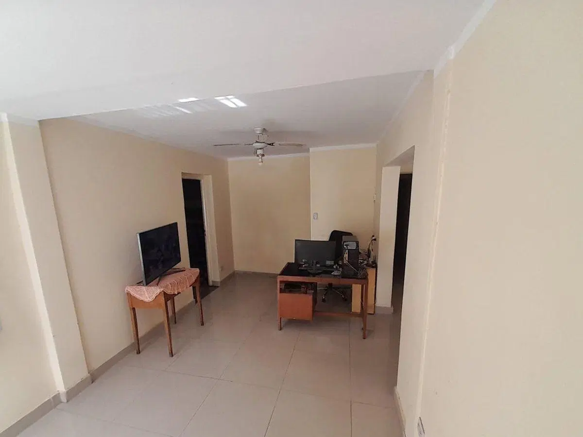 SE VENDE CASA ZONA 3 ROTONDA 2