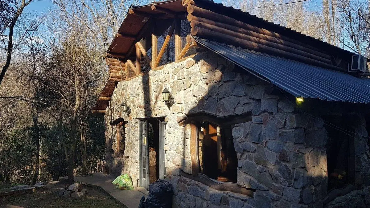 Oportunidad! Casa de Piedra en El Volcán, San Luis 2