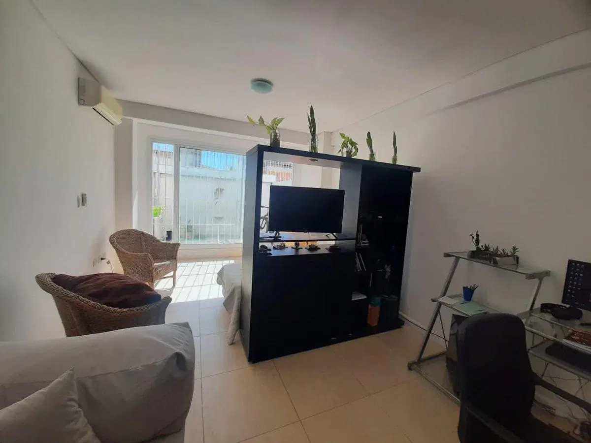 VENTA DE MONOAMBIENTE DE CATEGORIA DESSAU VI 4