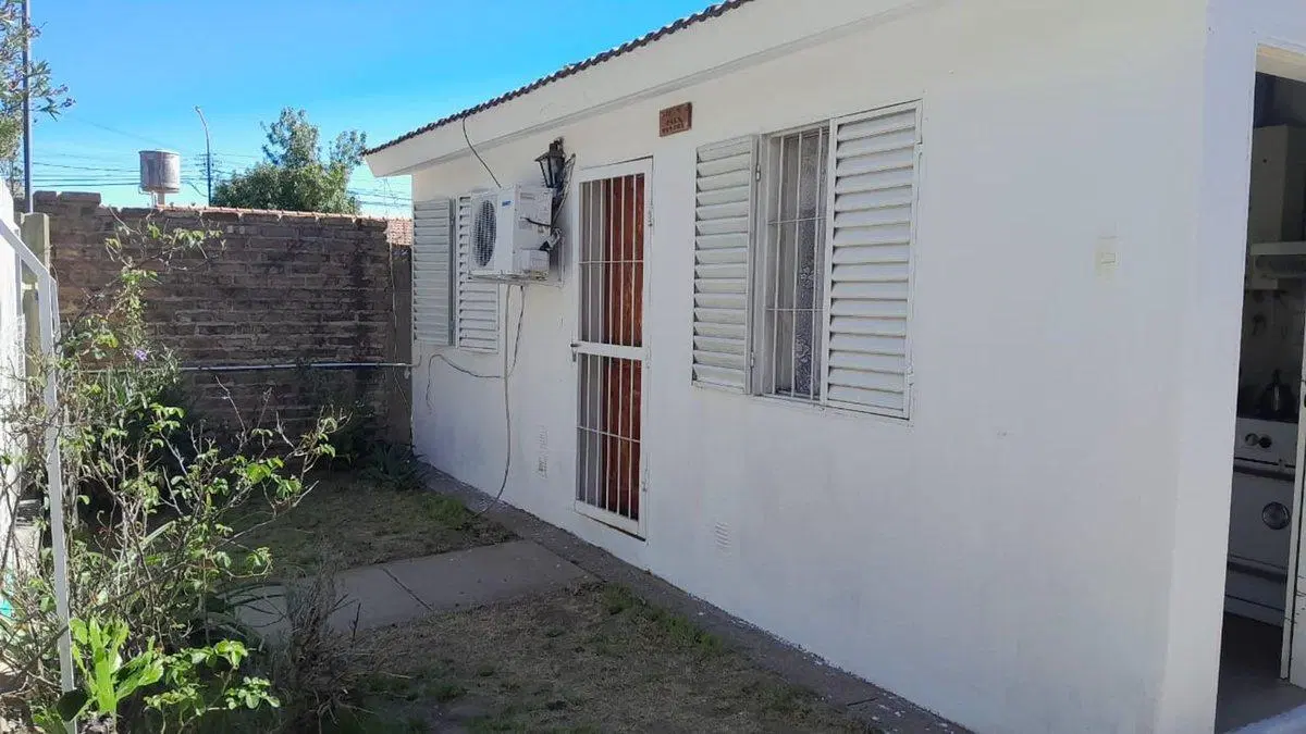 VENDE CASA Bº JUAN DE DIOS GARRO - SAN LUIS 2