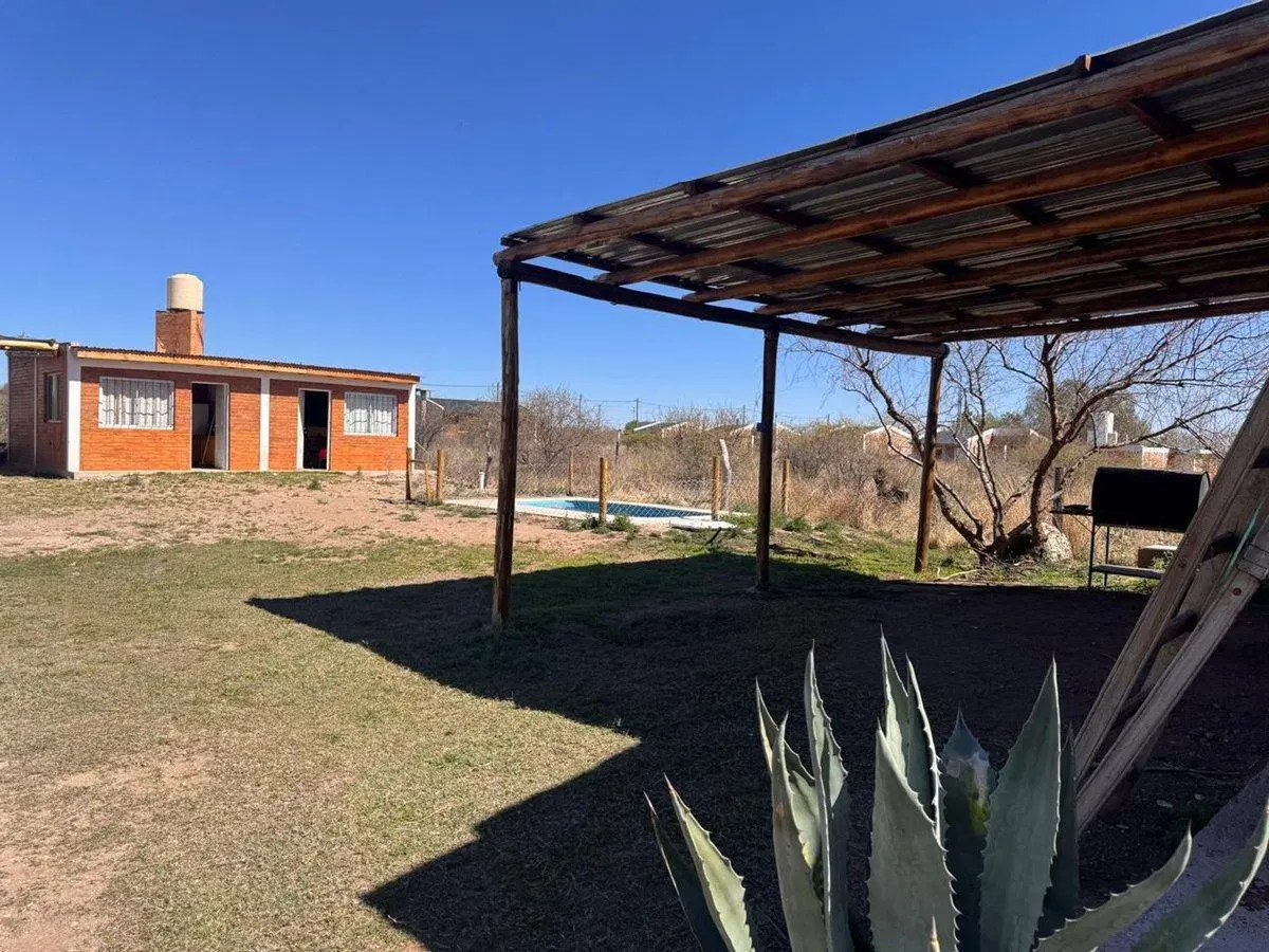 CASA CON CABAÑAS EN VENTA 4