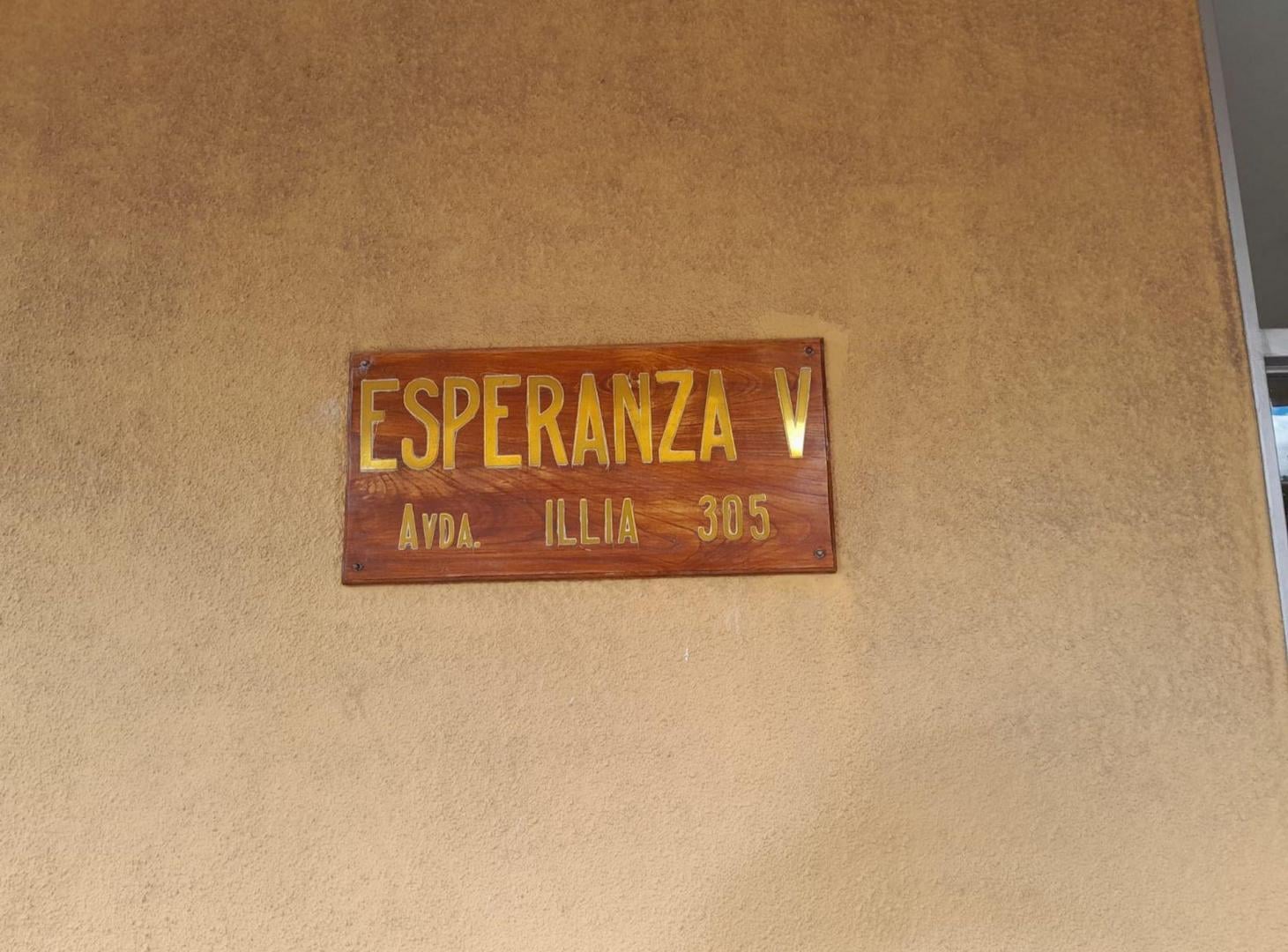 Departamento de 4 Ambientes en Edificio Esperanza