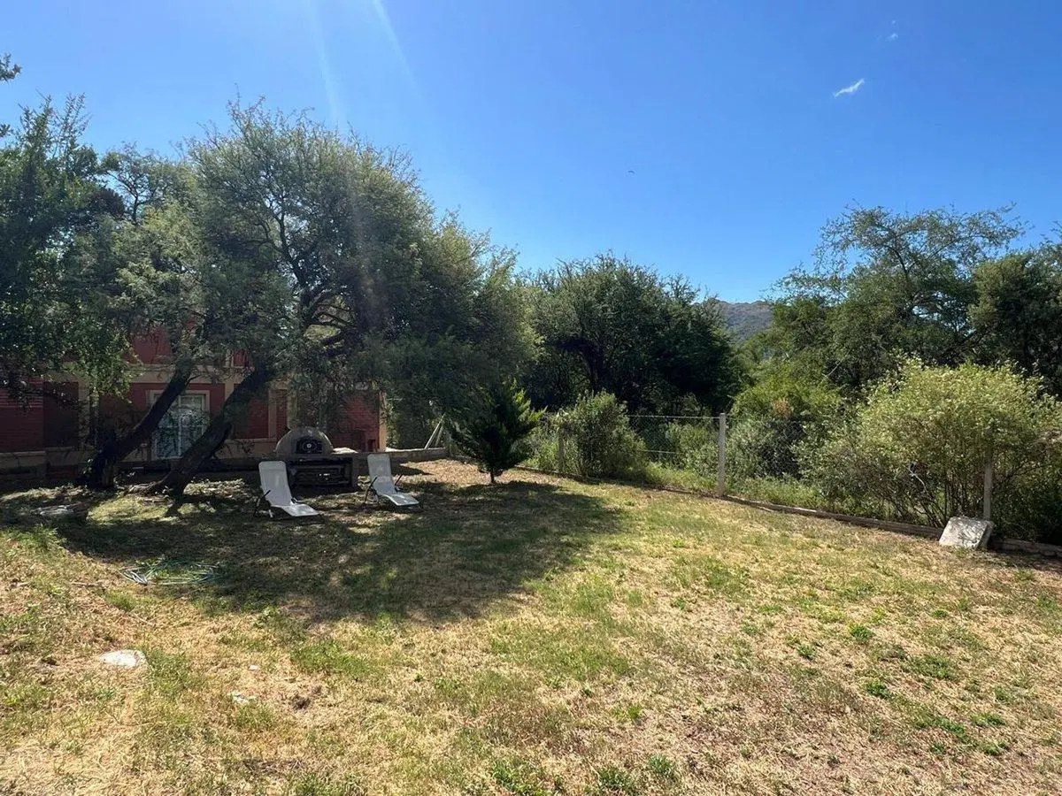 SE VENDE CASA EN LAS CHACRAS JUANA KOSLAY 5