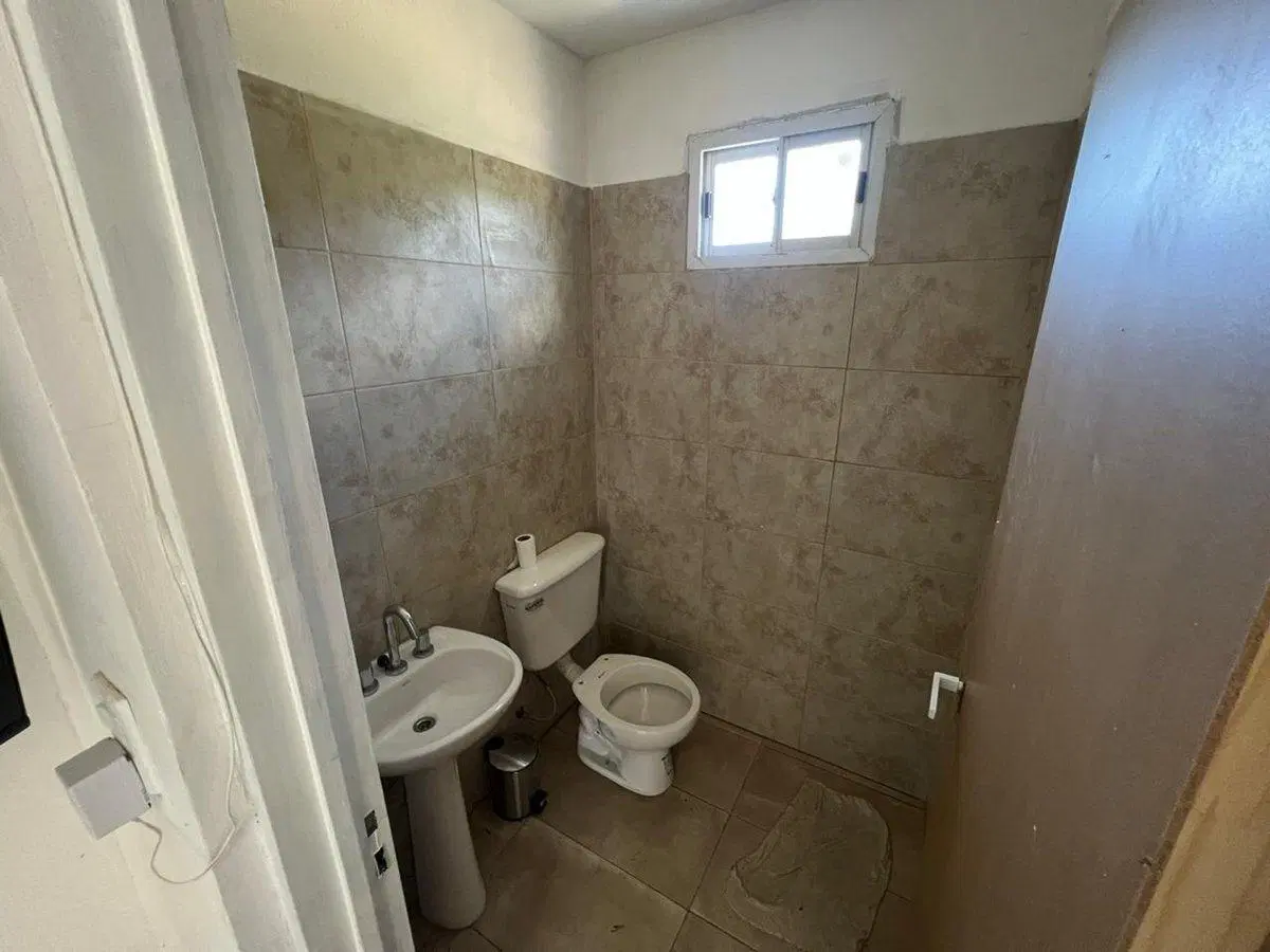 SE VENDE CASA EN LAS CHACRAS JUANA KOSLAY 4