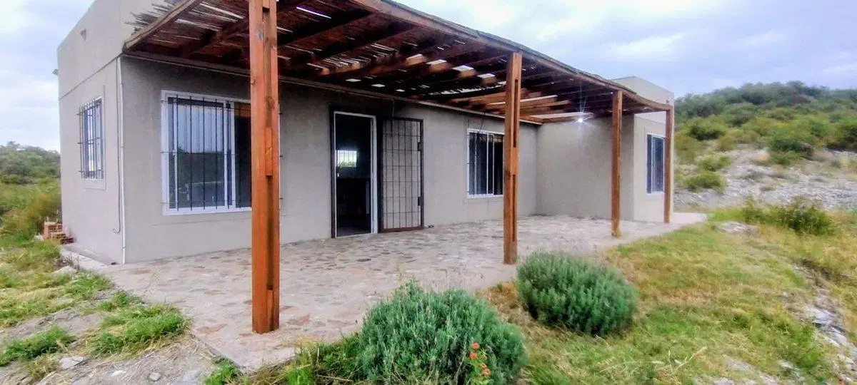 VENTA DE CASA SOBRE MEDIA HECTAREA 3