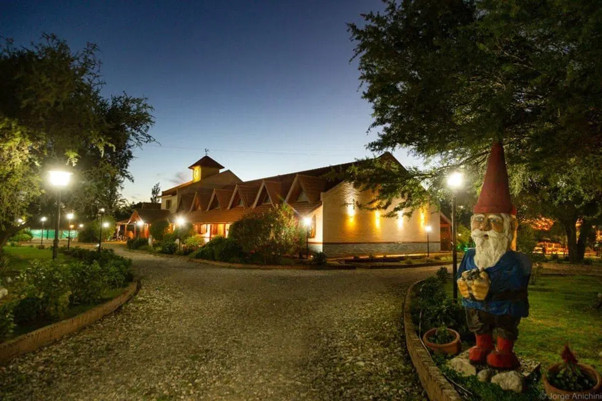 HOTEL & SPA EN VENTA – LAUQUEN PILMAIQUÉN 5