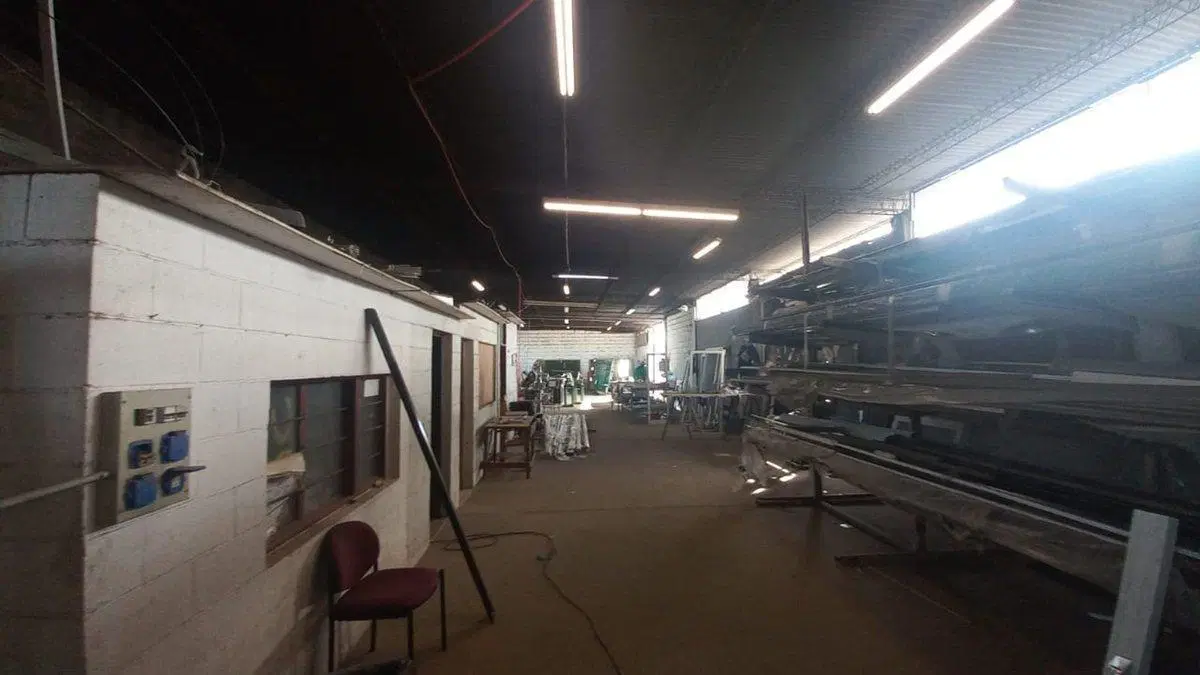 VENTA DE IMPORTANTE PREDIO COMERCIAL - LOGISTICO 3