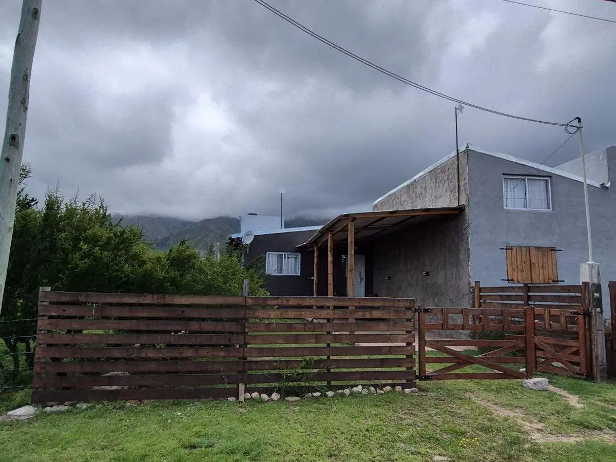 Oportunidad de Inversión, 2 Casas en 1 Villa Larca 3