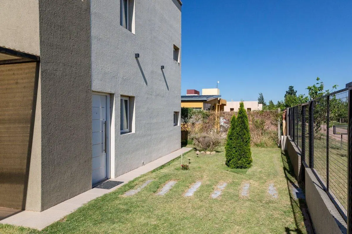 CASA VENTA SAN LUIS CAPITAL BARRIO UNIVERSITARIO 5