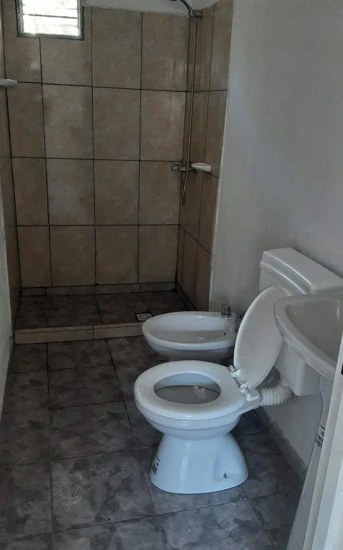 venta de casa mas departamentos en Juana Koslay 8