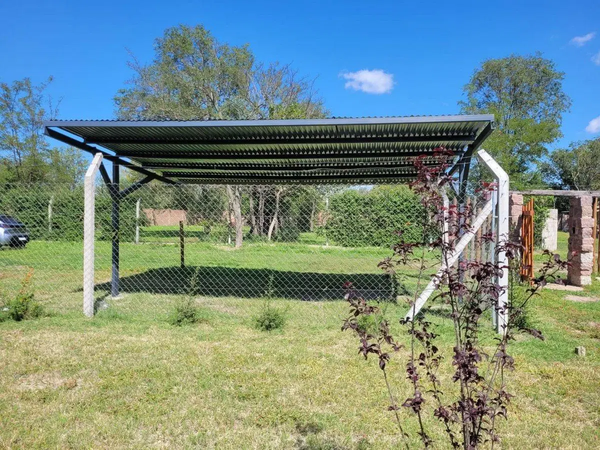 VENDE TERRENO 1200M2 CON MONOAMBIENTE Y PILETA 5