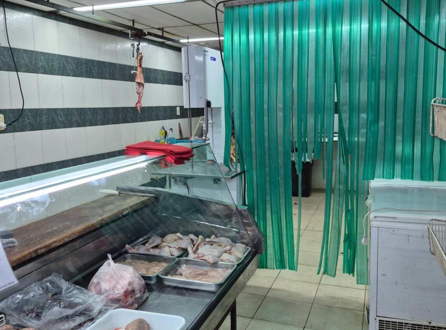 Foto de Amplia Vivienda con Gran Salón Comercial San Luis, imagen 5