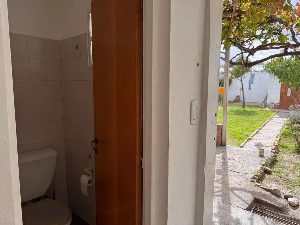 CASA EN VENTA EN JUANA KOSLAY SAN LUIS 8