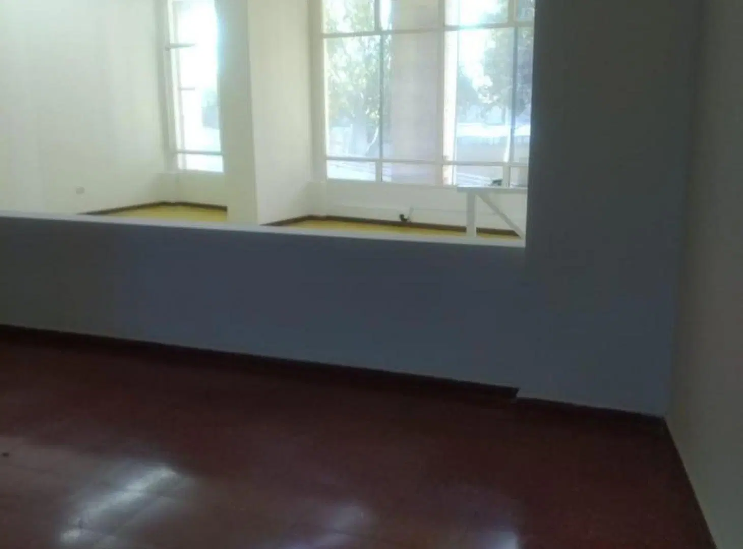 Alquiler de local comercial sobre av. Ilia 8
