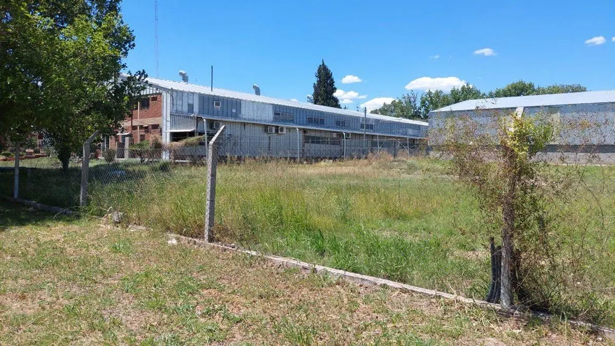 COMPLEJO INDUSTRIAL CON NAVES EN PARQUE INDUSTRIAL 2