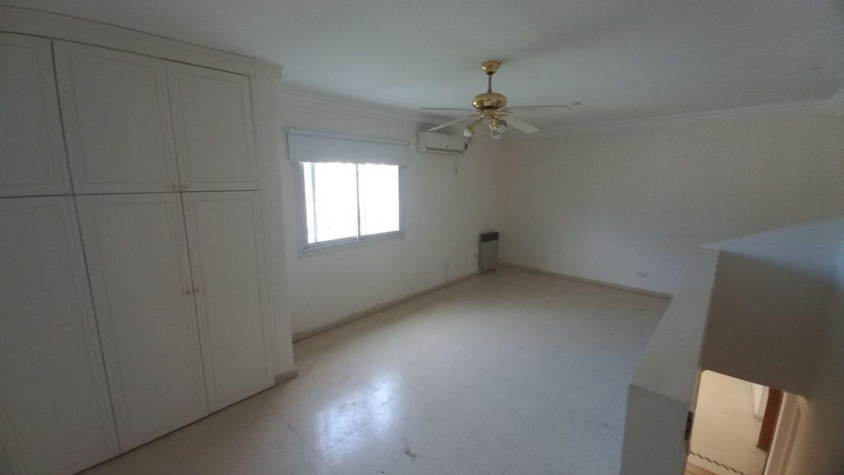 Foto de VENDE CASA - JUANA KOSLAY - SAN LUIS, imagen 3
