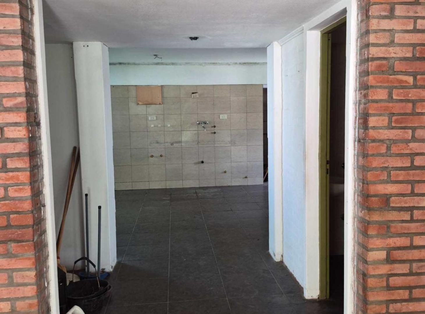 Foto de Importante Salón Gastronómico + Dpto en Merlo S.L., imagen 4