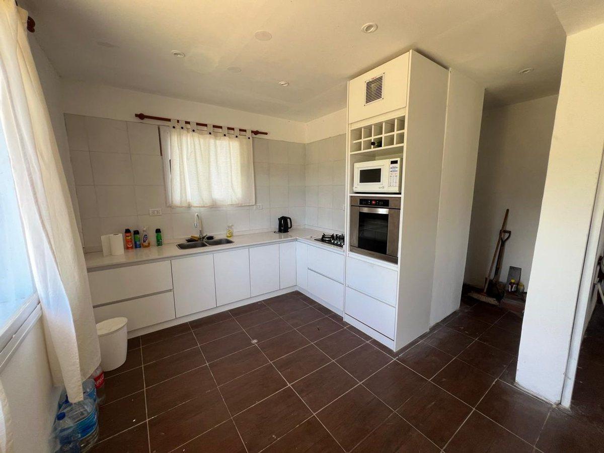 Foto de SE VENDE CASA EN LAS CHACRAS JUANA KOSLAY, imagen 3